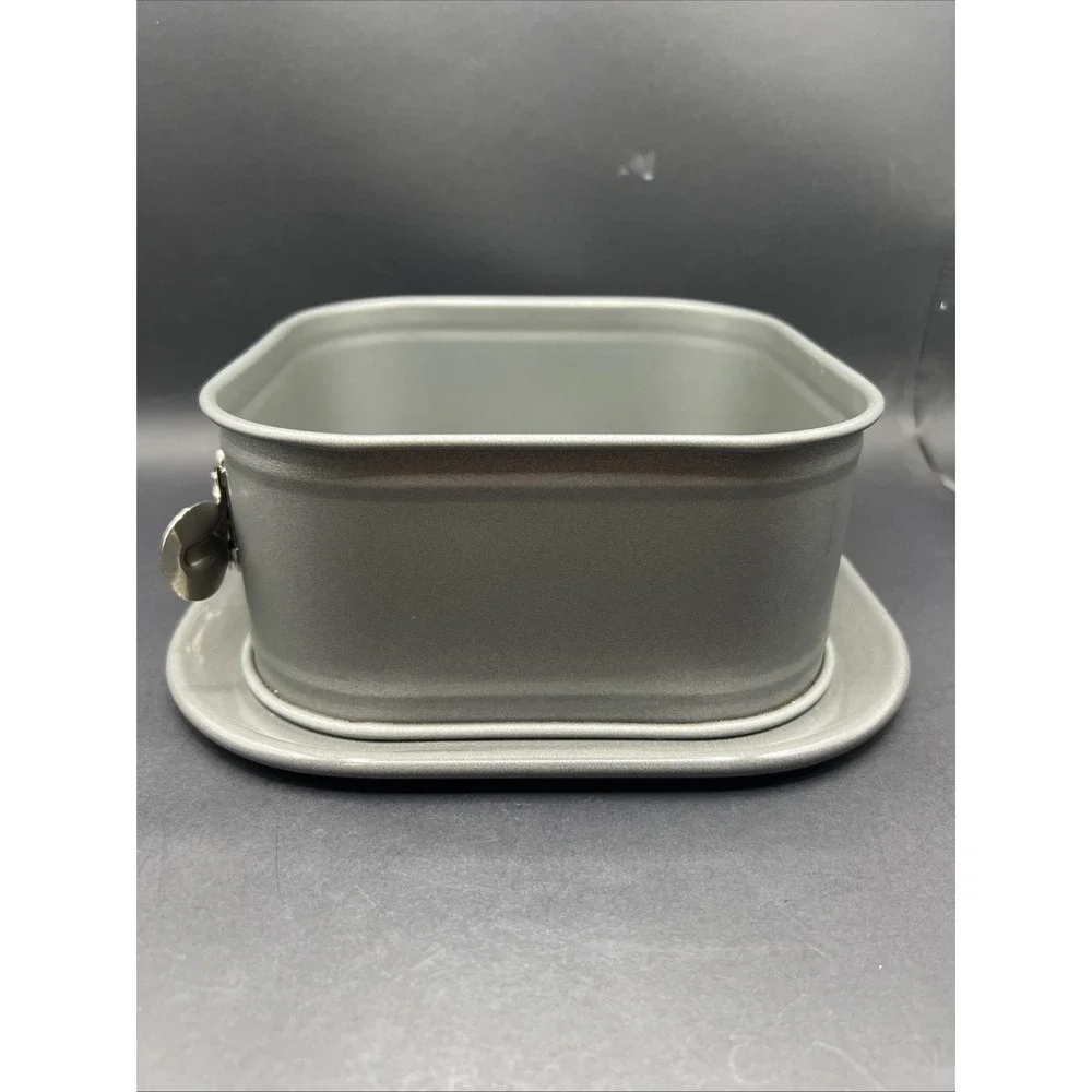 Kaiser La Forme Quadro Square Springform Pan 6.5